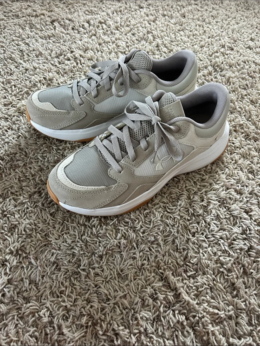 Under Armour Men's Tan and Green Comfort Deluxe System tennis shoes